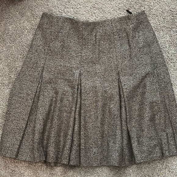 Escada Pleated Tweed Skirt size 40/size 10 - Picture 1 of 3